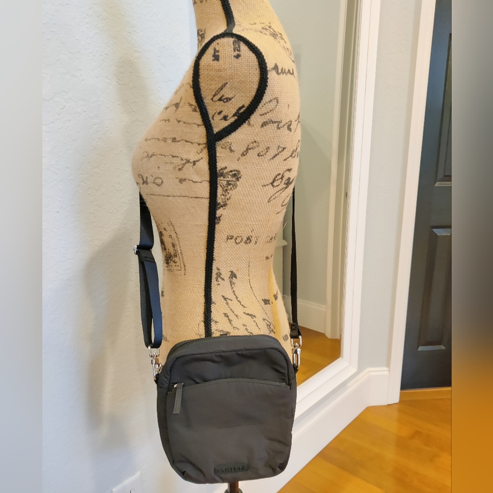 Athleta All About Vertical Crossbody Bag